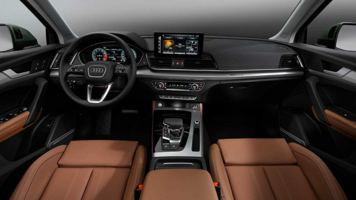 2021 audi q5 cockpit