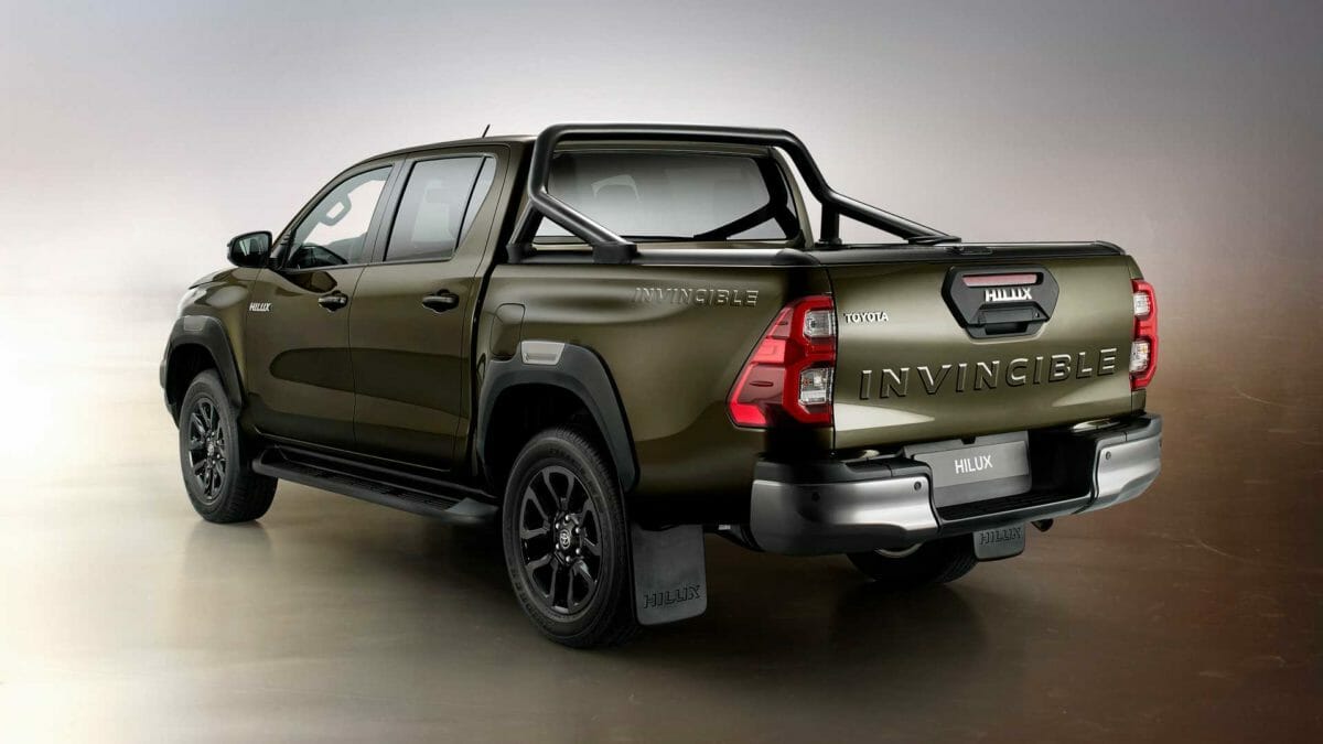 2021 toyota hilux invincible grade rear