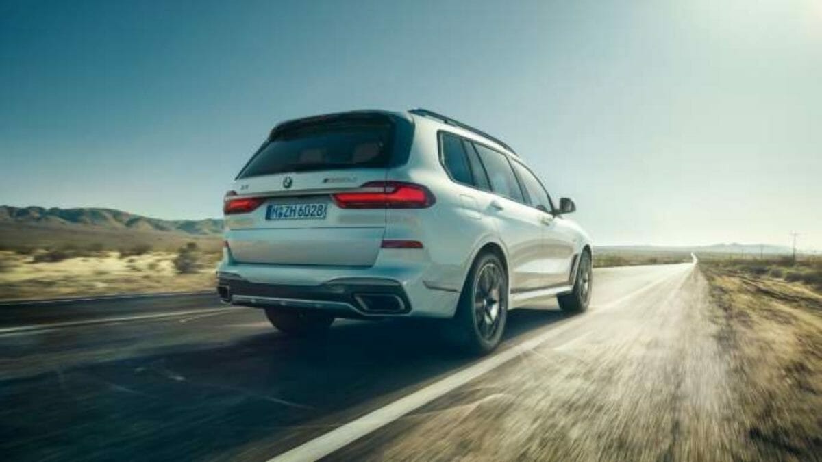 BMW X7 M50d Rear