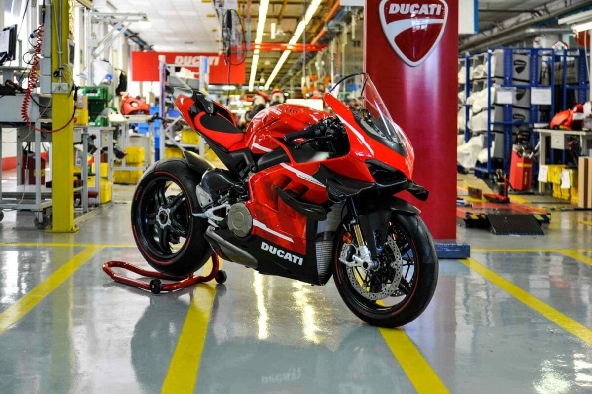 Ducati Superleggera V production