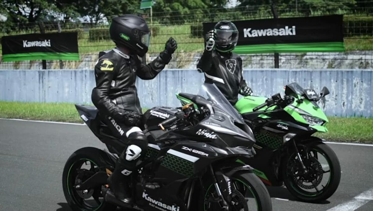 Kawasaki Zx 25R Custom Sentul Circuit