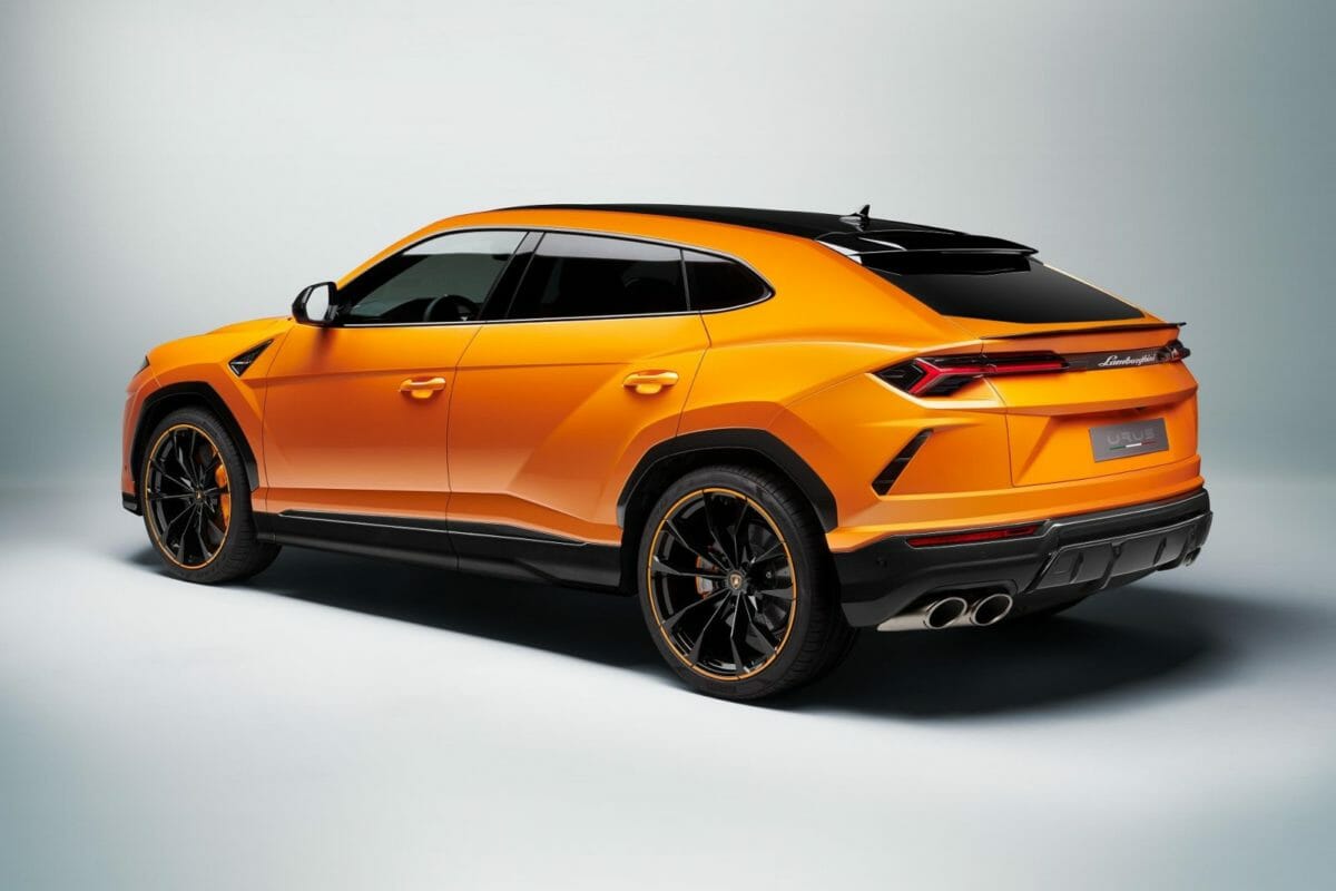 Lamborghini Urus Pearl Capsule – Orange Rear (1)