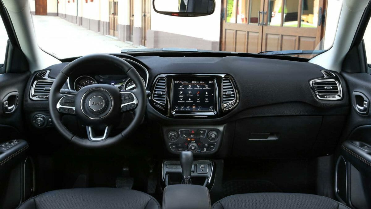 jeep compass 2021 cabin