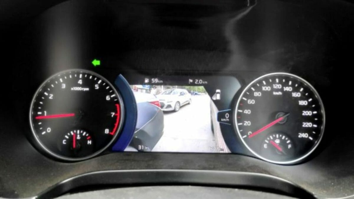 kia seltos blind view monitor