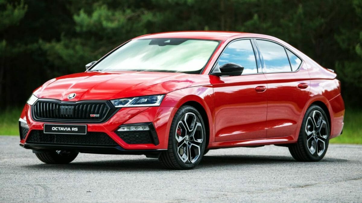 2021 Skoda Octavia RS Unveiled with Petrol and Diesel ...