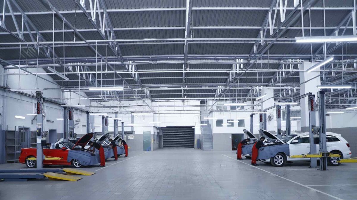 Audi Service Delhi West Interior Image (1) (1)