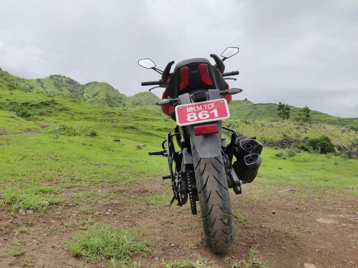 Bajaj Dominar 250 (1)