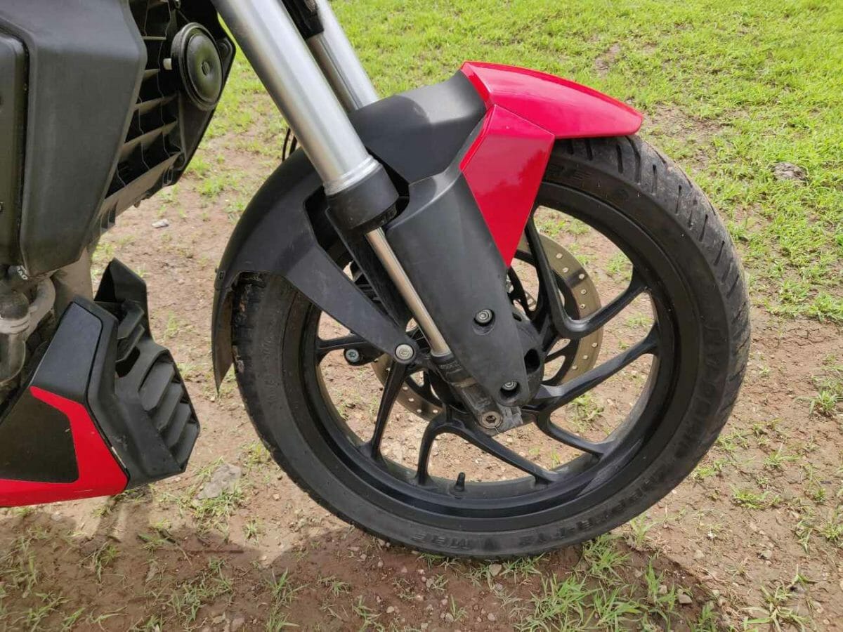 Bajaj Dominar 250 (6)