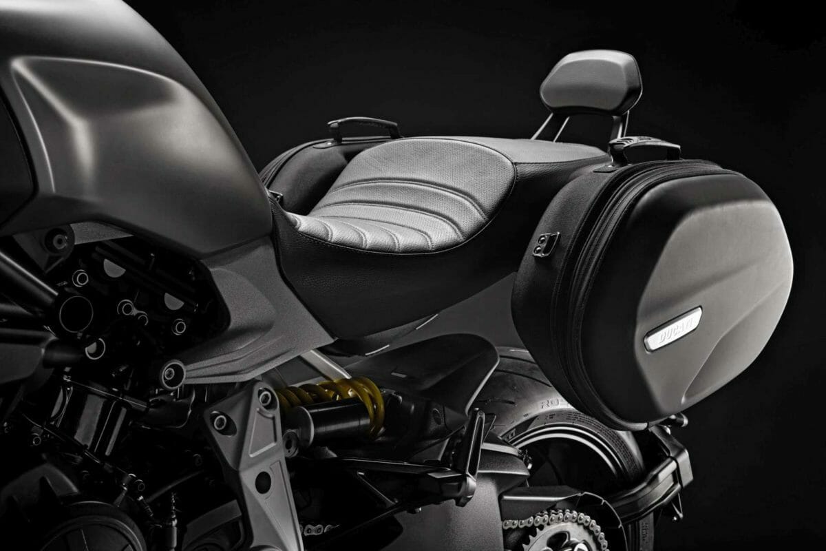 DU 2018 11 14 DIAVEL BORSE