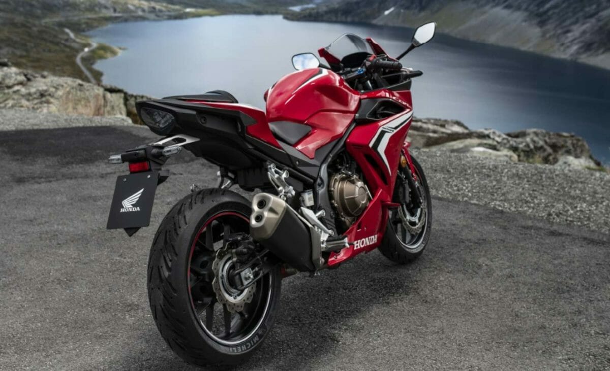 Honda CBR400R (1)