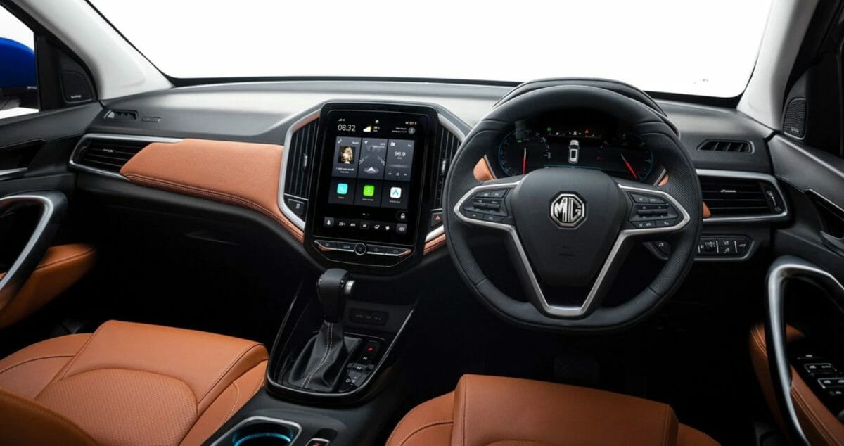 Comparison MG Hector Plus Vs Toyota Innova Crysta Prices Comparison MG Hector Plus Vs Toyota Innova Crysta Prices