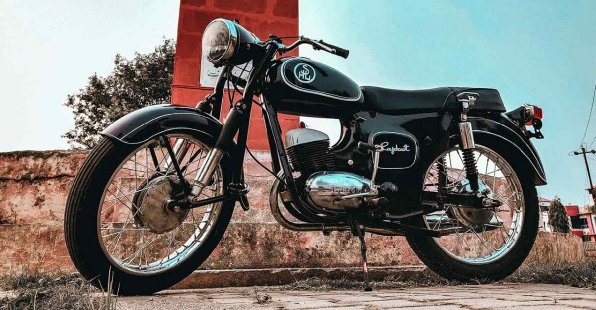 Rajdoot Motorcycle Gets Restored To Its Glory Days | Motoroids