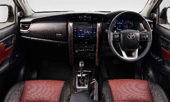 2020 Toyota Fortuner TRD Edition (4)