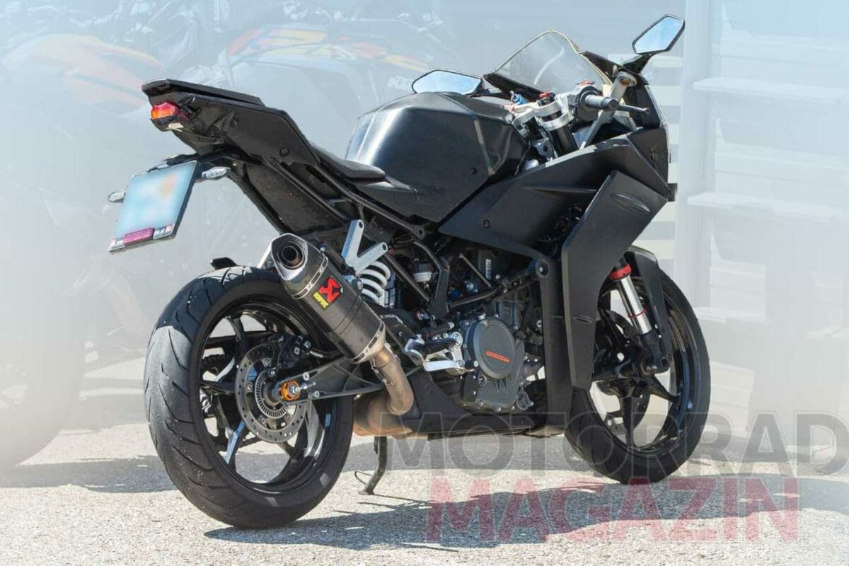 2021 KTM RC 390 spied (2)