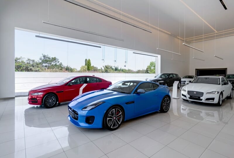 JAGUAR LAND ROVER INAUGURATES S RETAILER FACILITY IN BENGALURU