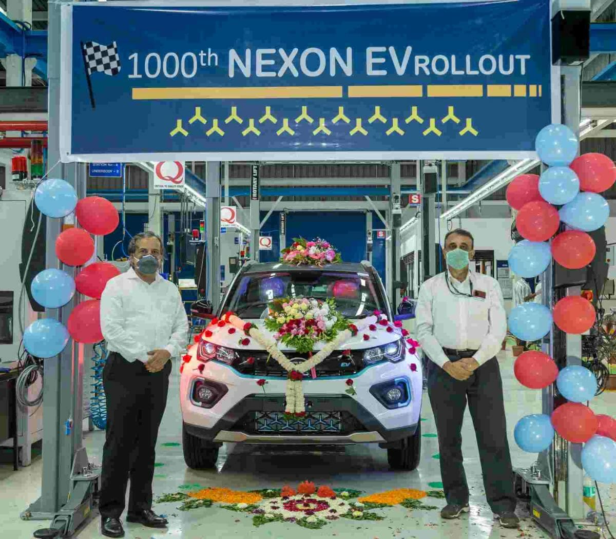 LtoR Anand Kulkarni Product Line Director EV ALFA Architecture PVBU Tata Motors and Jayadeep Desai Plant Head – PVBU Tata Motors Pune