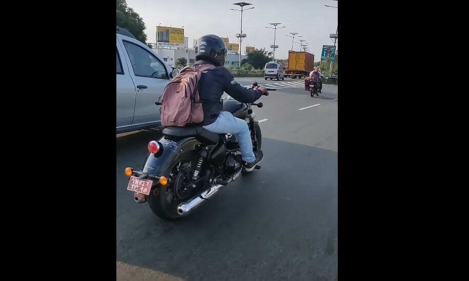 Royal Enfield Thunderbird 650 side profile