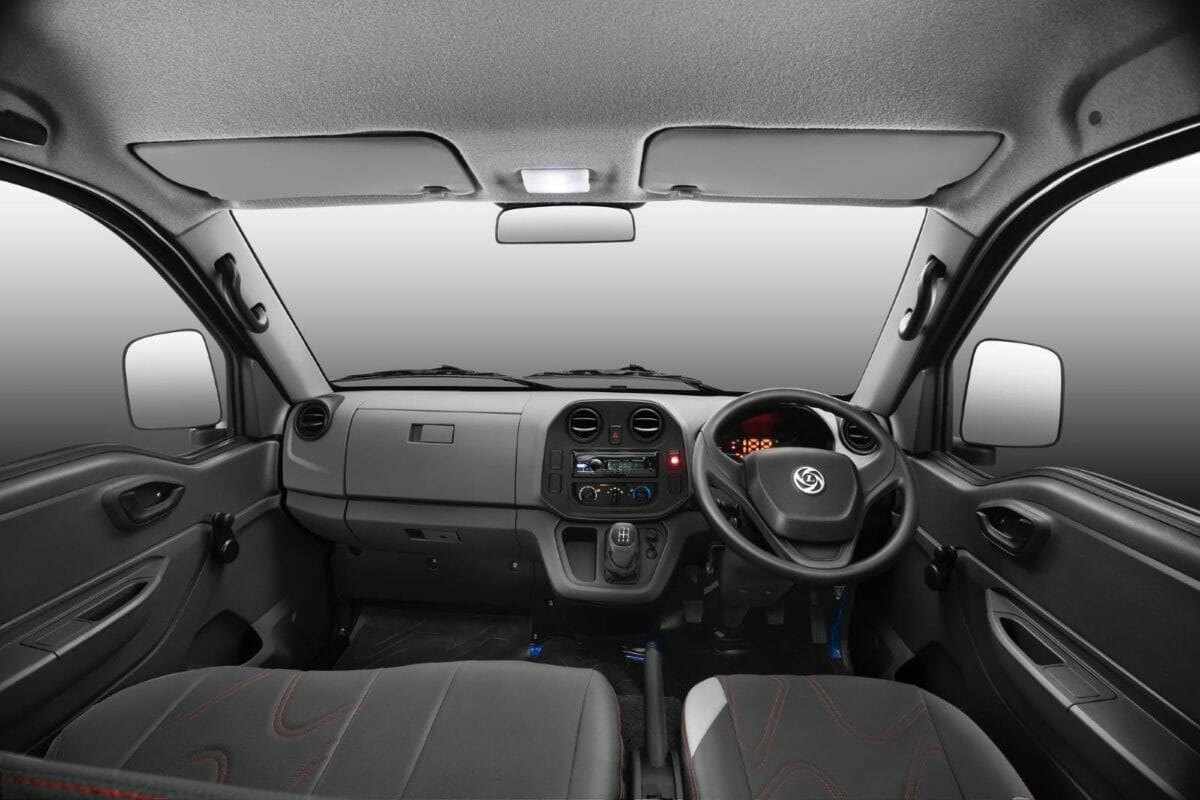 04 Bada Dost interior