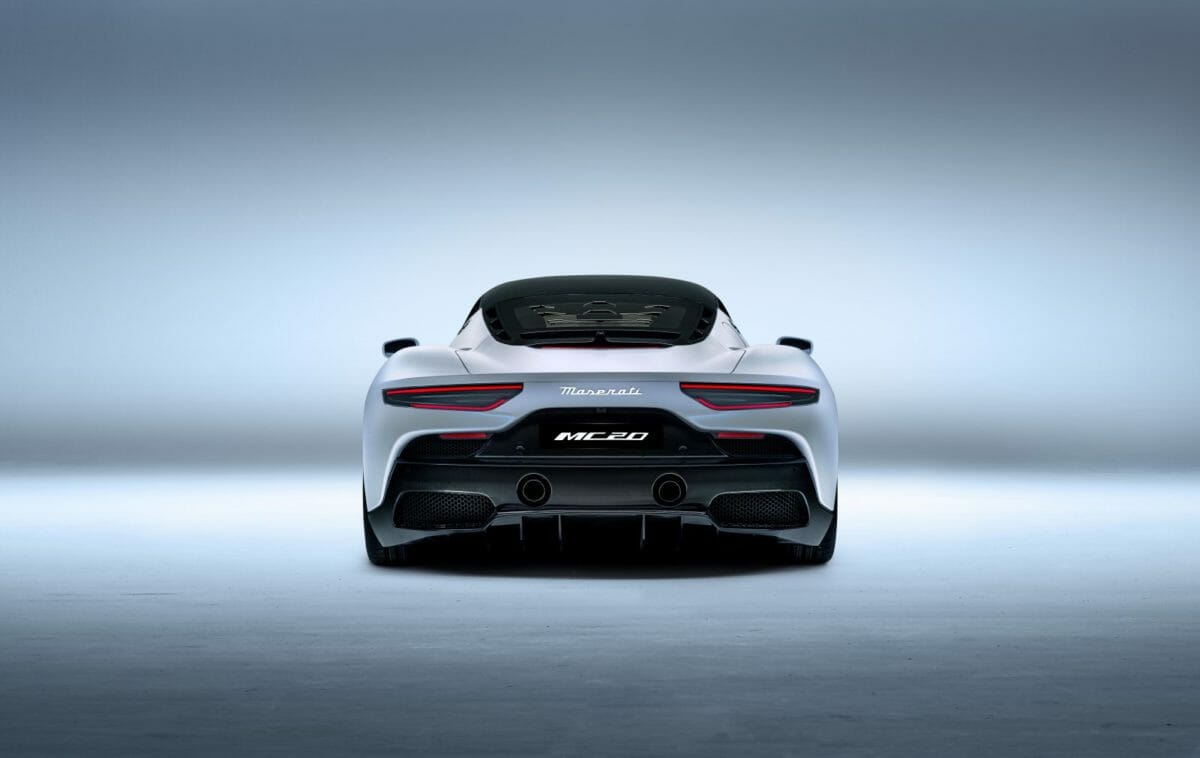08_Maserati_MC20