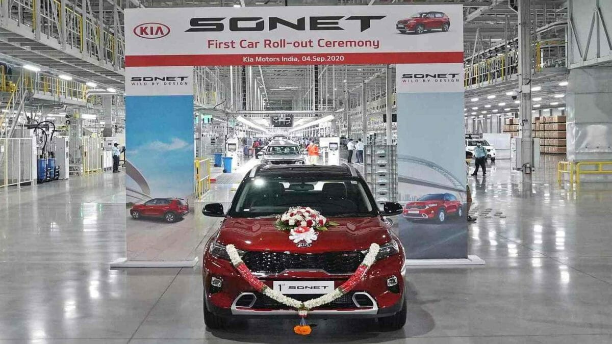 KIA SONET 1ST ROLL OUT (2) (1)