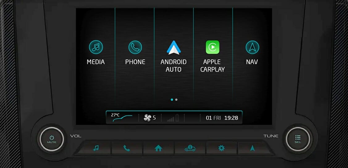 Mahindra Scorpio Andorid Auto and Apple Carplay