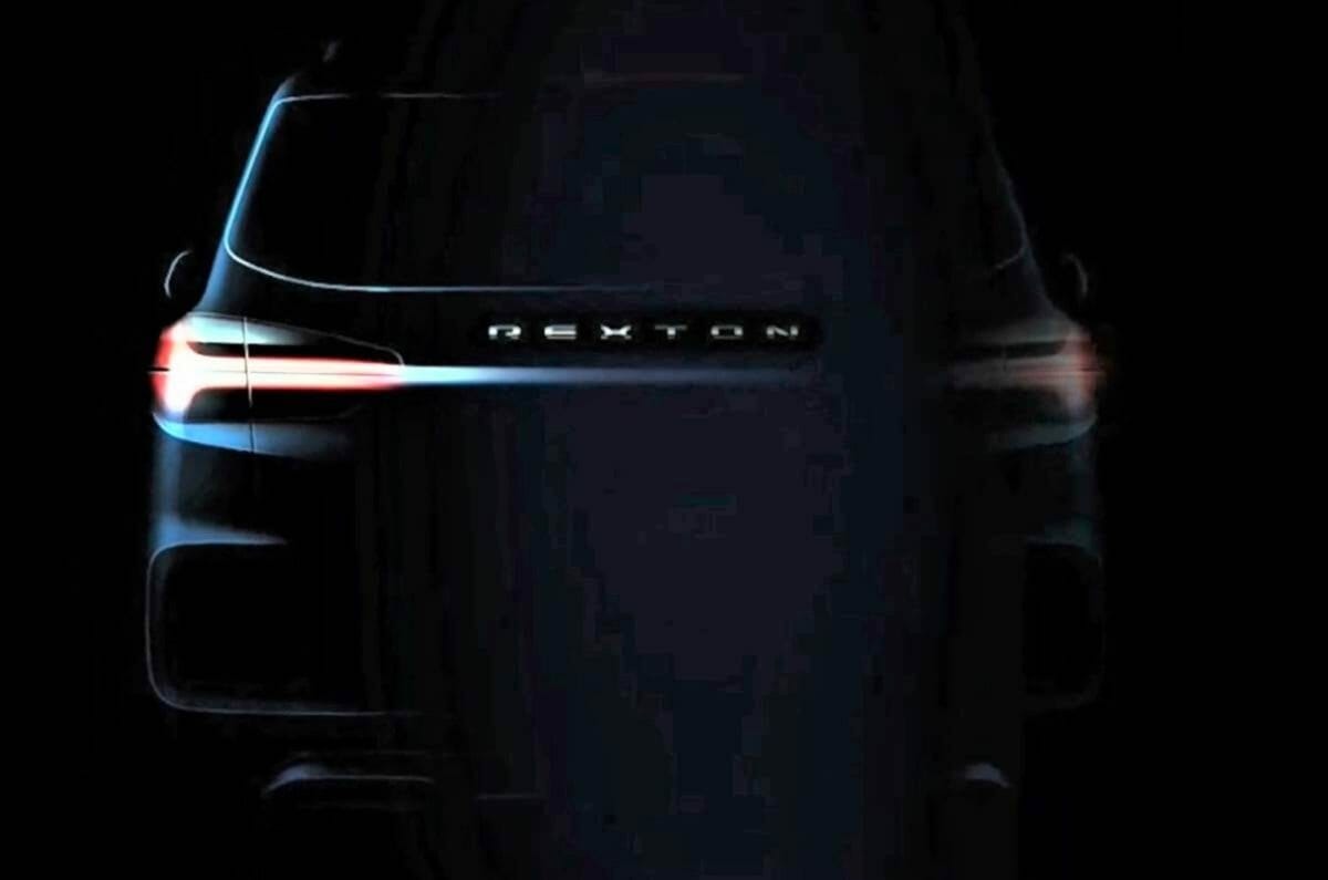 2021 SsangYong Rexton facelift rear teaser