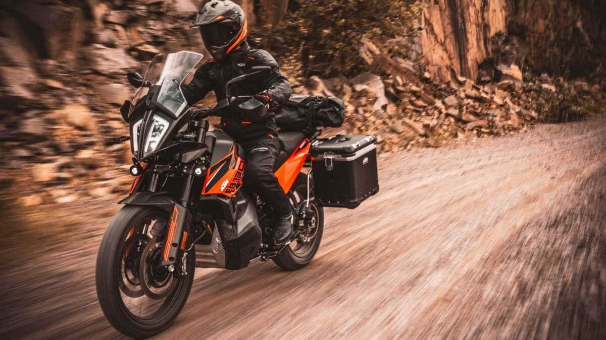 KTM 890 Adventure base (2)