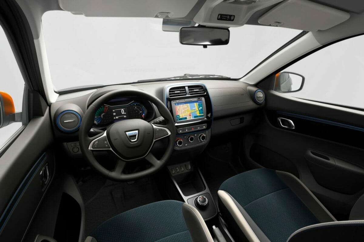 Renault Kwid EV Dashboard (1)