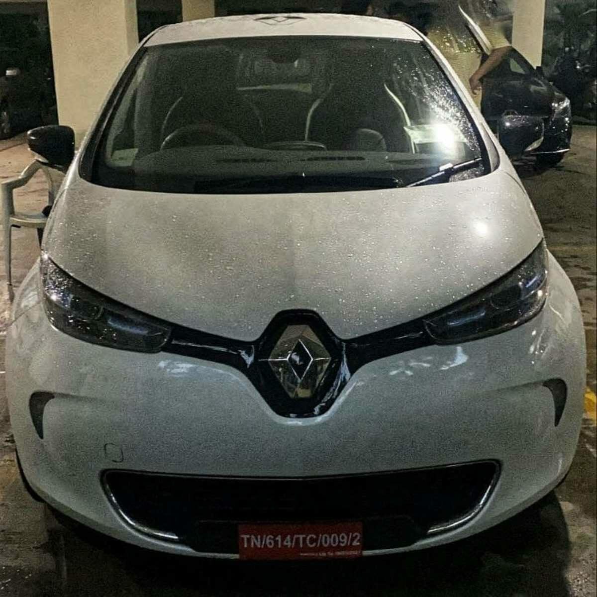 Renault Zoe EV Spied