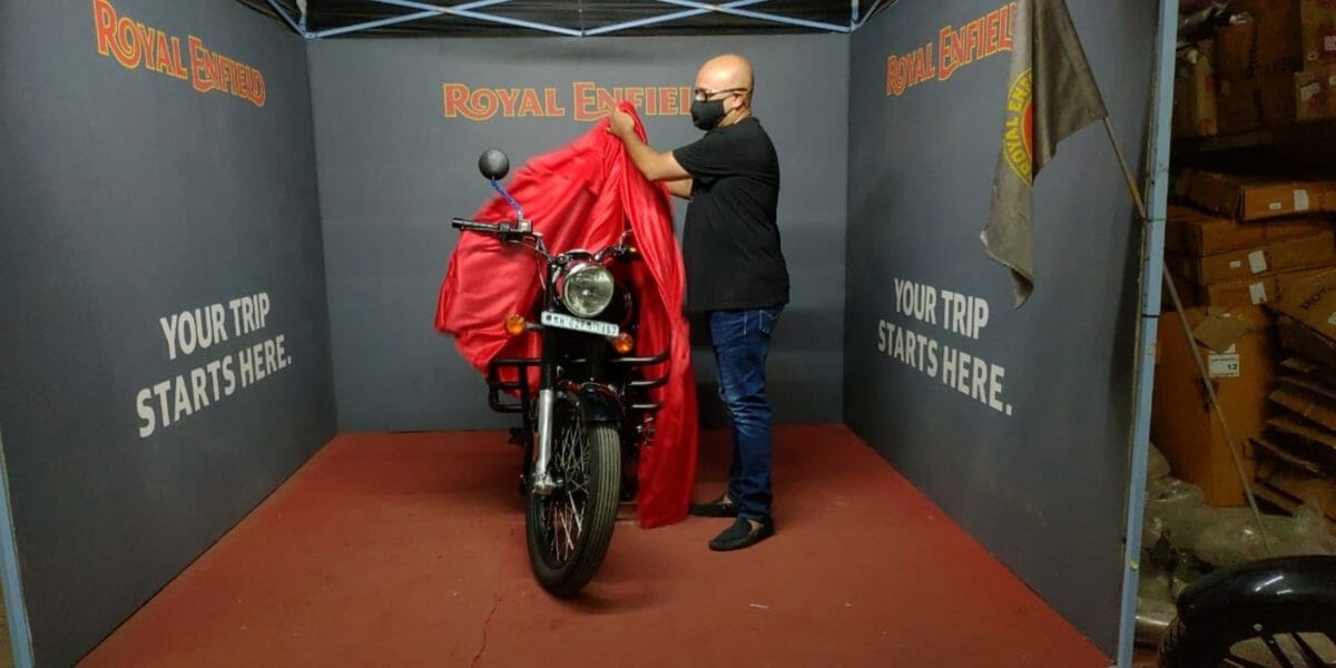 Royal Enfield motorcycle delivery (1)