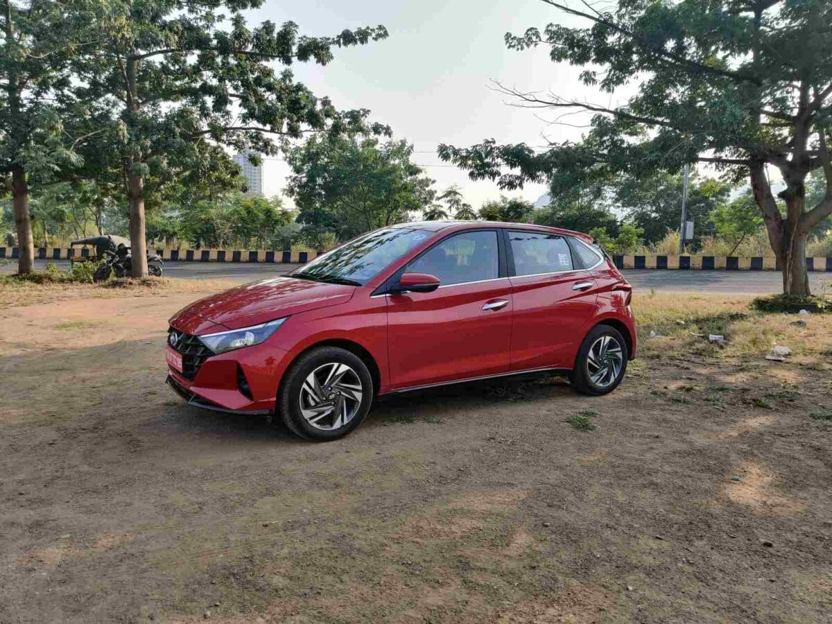 Hyundai i review