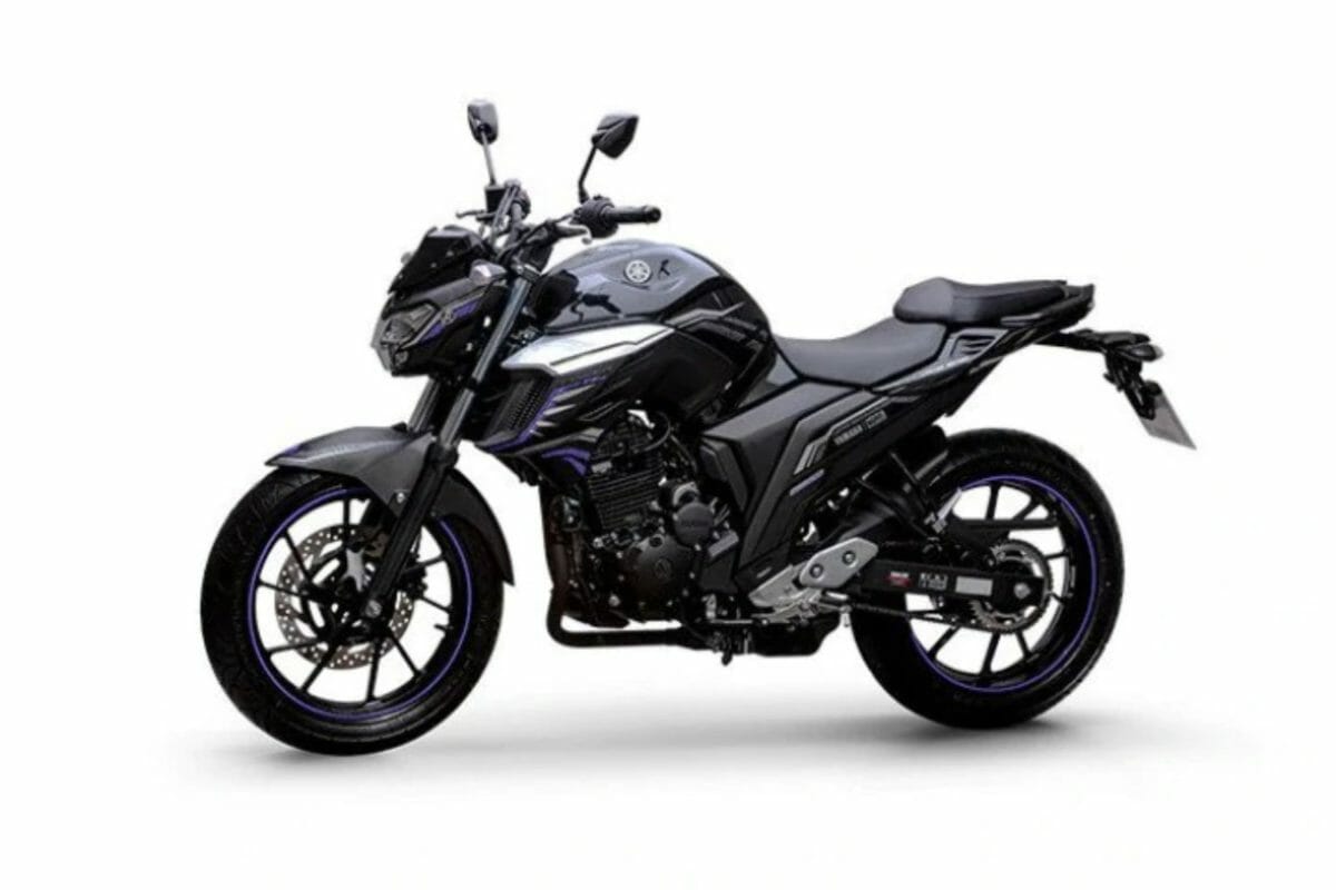 Yamaha FZ25 Avengers edition (2)