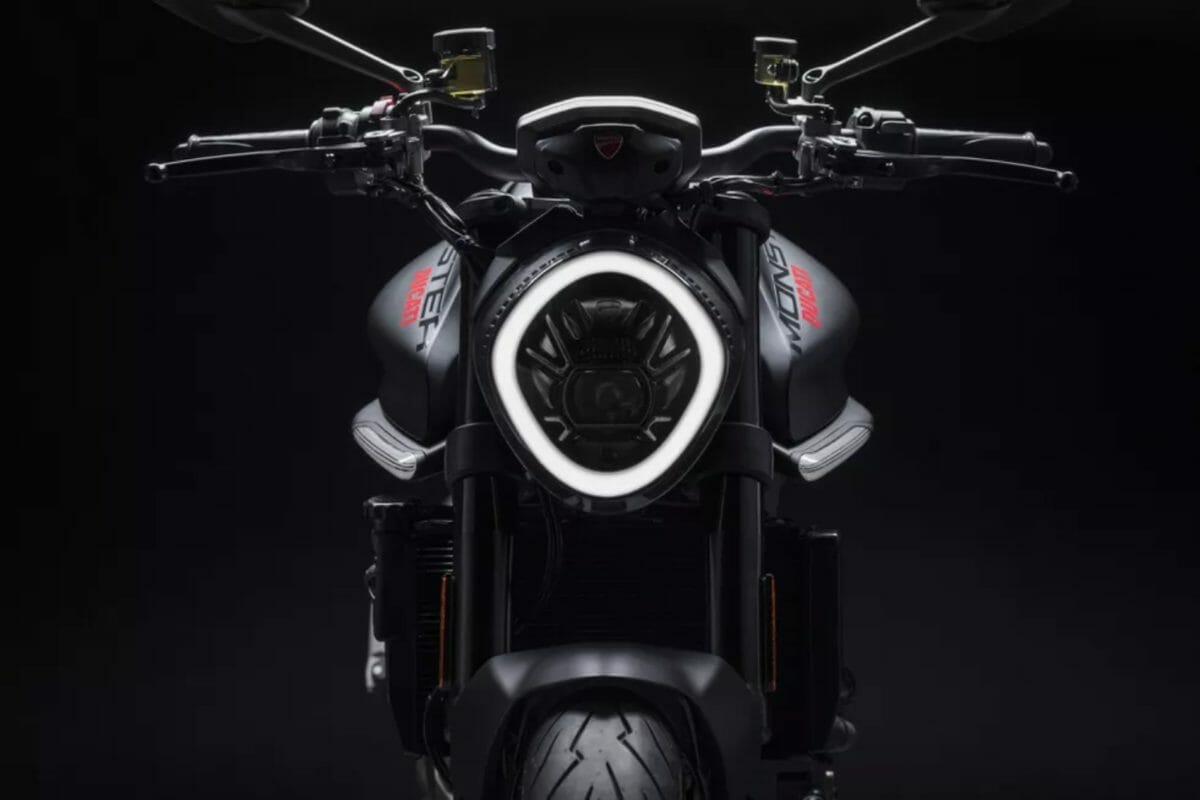 All new Ducati Monster 2021 (1)