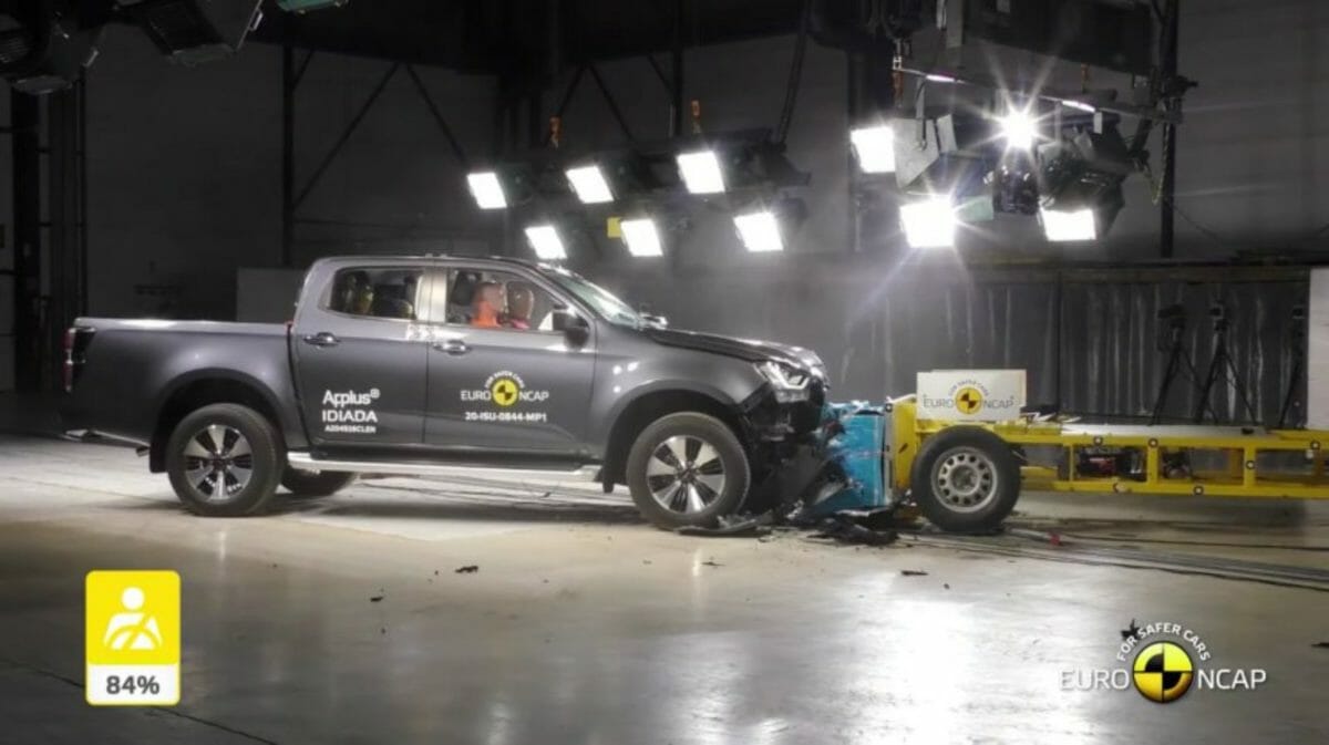 Isuzu D max crash test