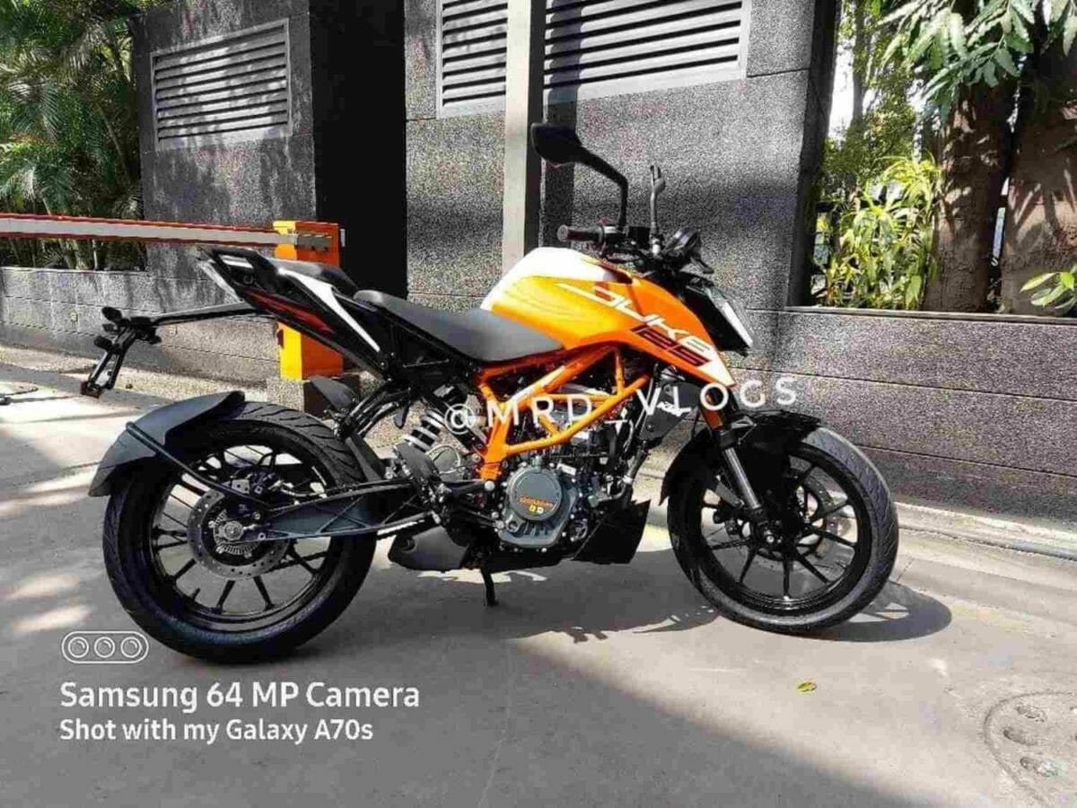 KTM Duke   spied