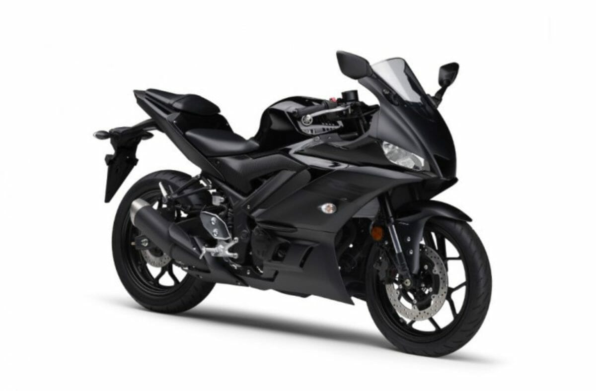 Yamaha R3 2021 (1)