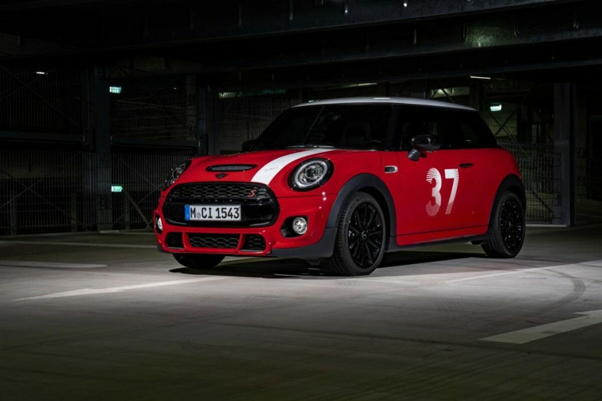 Mini Cooper Paddy Hopkirk edition