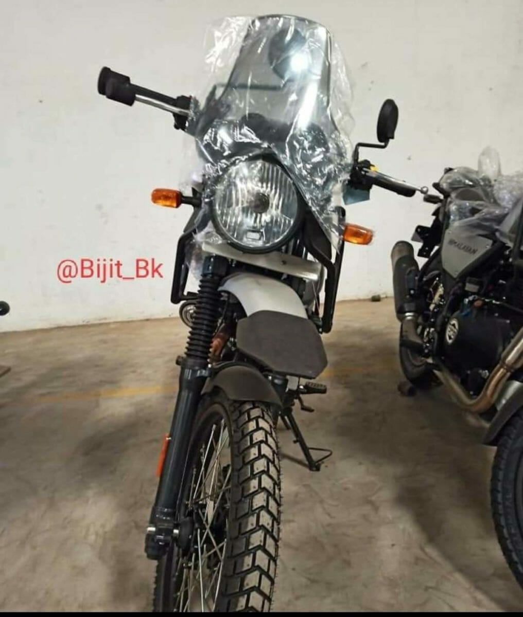 2021 Royal Enfield Himalayan Spied (1)