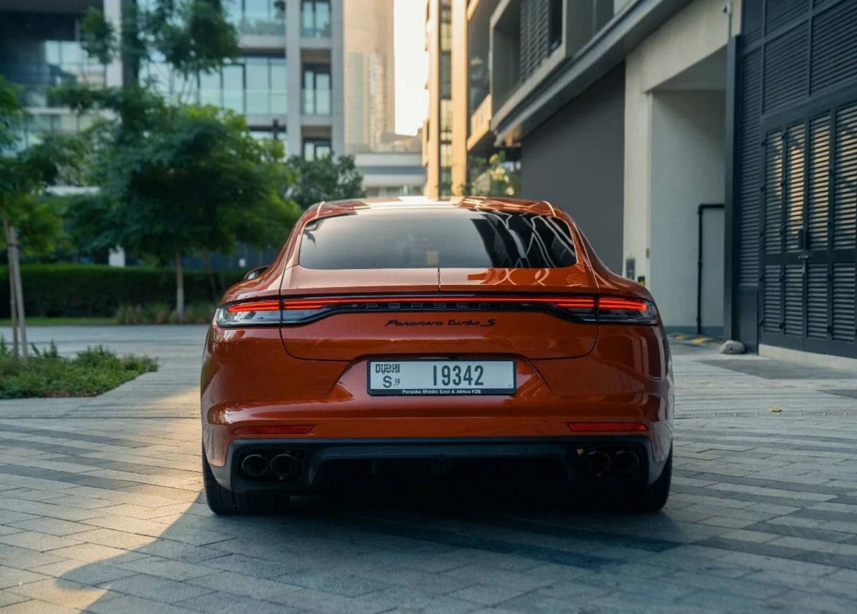 2021 porsche panamera (2)