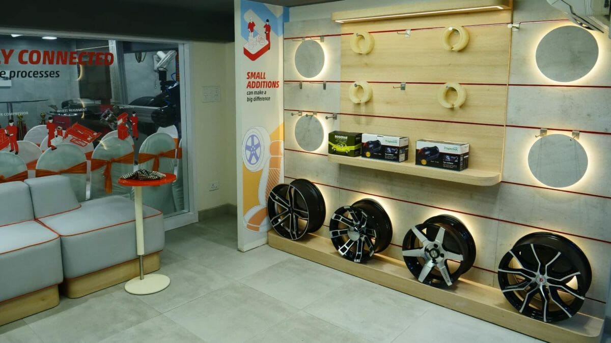 Bridgestone Select Plus Store India