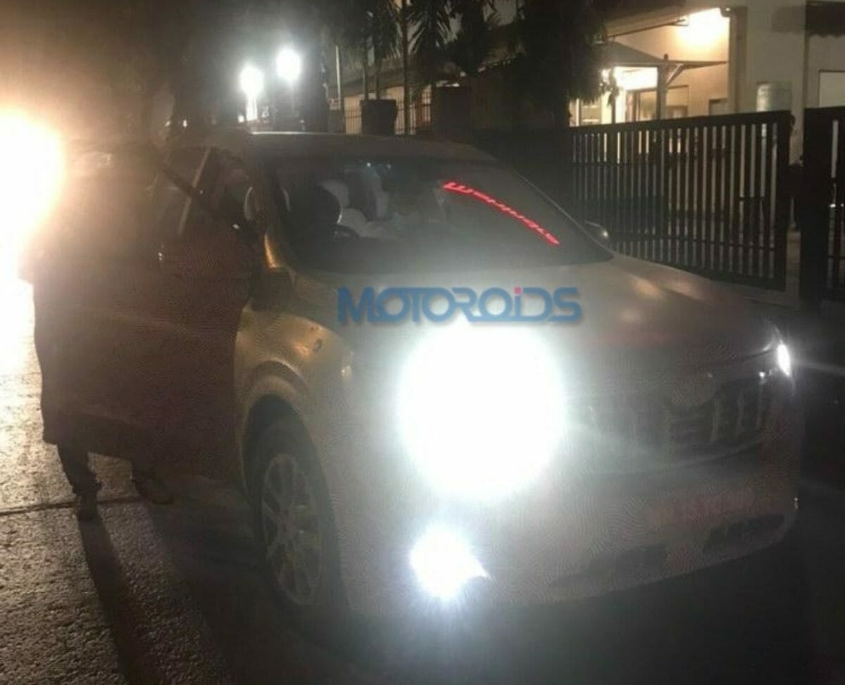 Mahindra XUV 500 spied