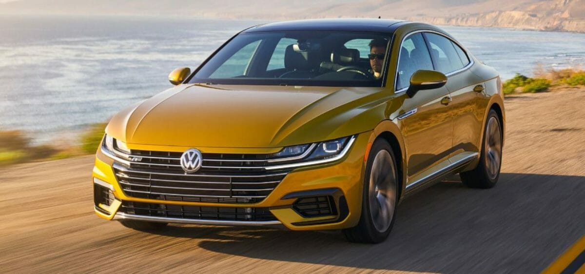 Volkswagen Arteon front  quarters