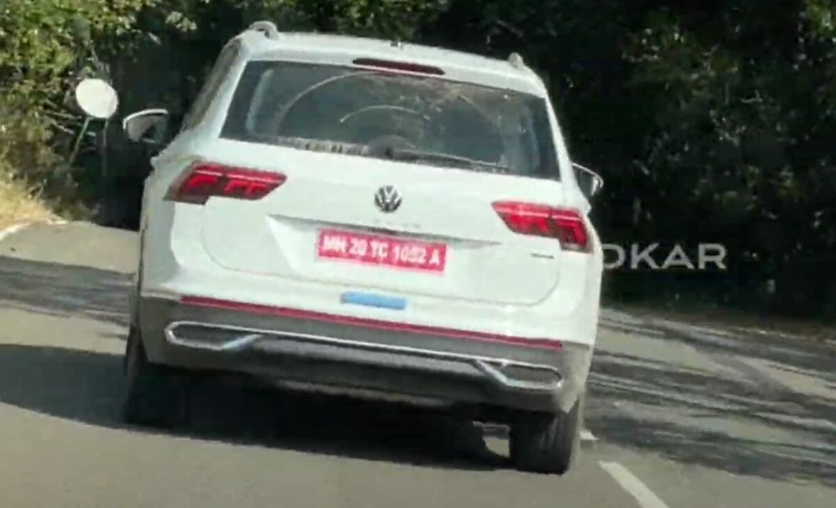 Volkswagen Tiguan facelift spied