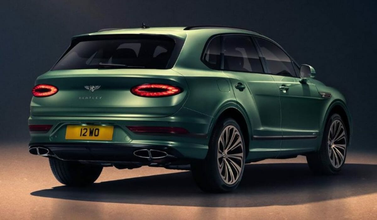 Bentley Bentayga facelift rear 3Q