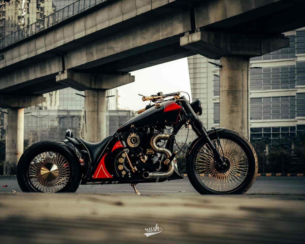 Neev Motorcycles Queen