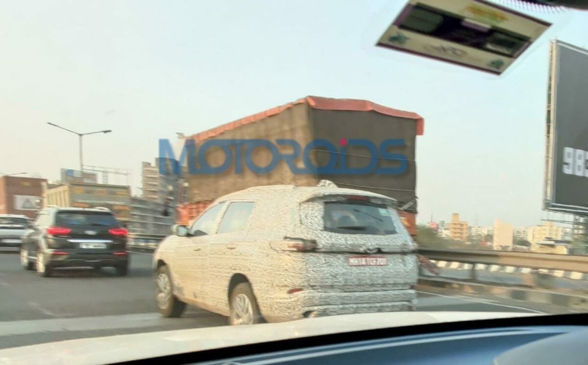 Tata safari spied again (1)