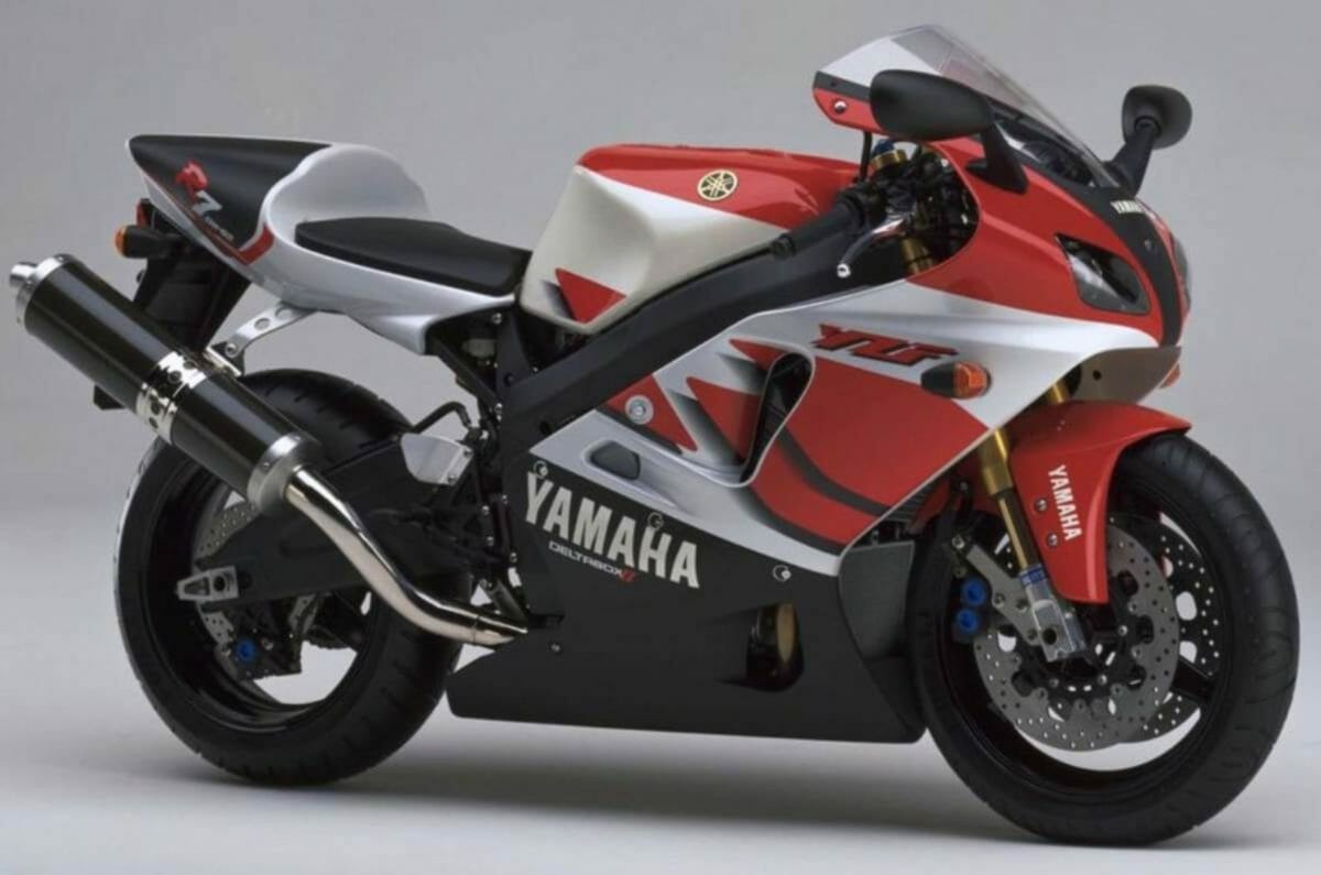 Yamaha R7