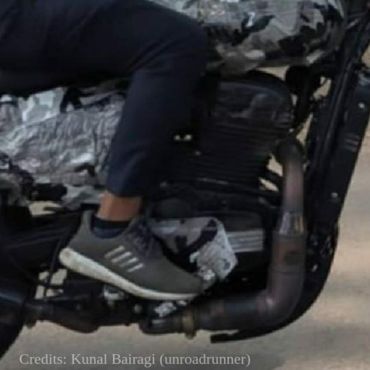 Yezdi scrambler spied (3)