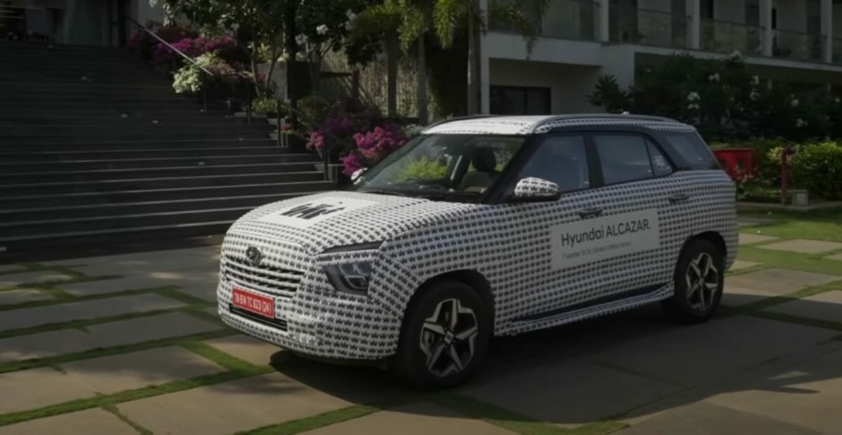 Hyundai alcazar teased again