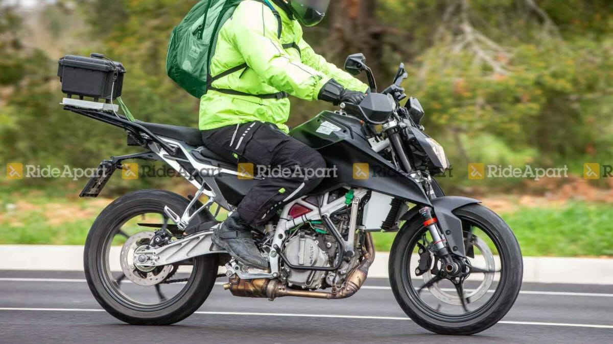 KTM Duke 250 spied (1)